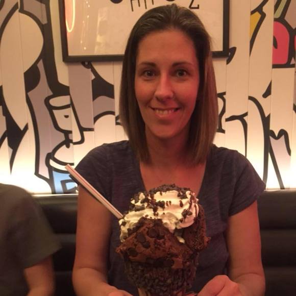 Meet your Posher, Lisa - Picture 1 of 1